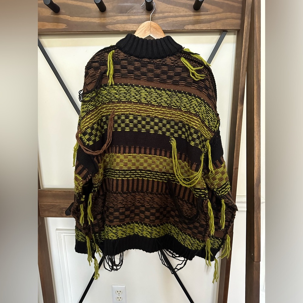 Men's Green and Brown Patterned Half-Zip Sweater - Picture 5 of 9